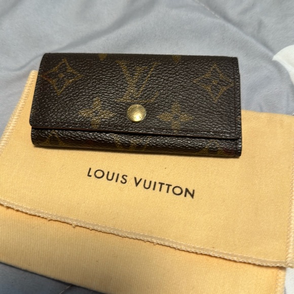 Louis Vuitton key cles - Picture 6 of 12